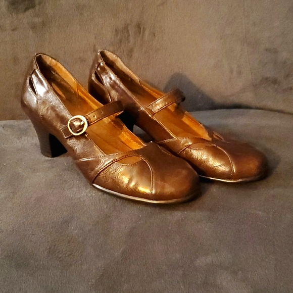 A2 by Aerosoles Mary Janes - Picture 1 of 4